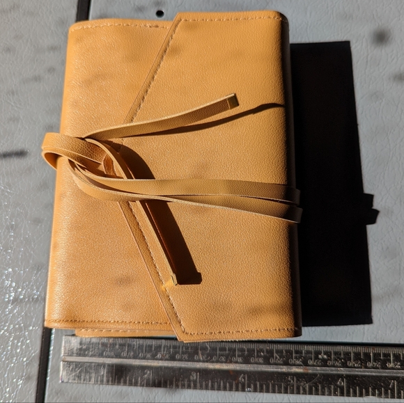 Tech/Phone Accessory Organizer Roll - Picture 3 of 5